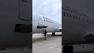 Airstairs Deployed on a Boeing 737400 [upl. by Herman]