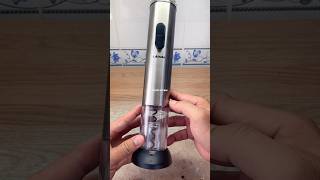 Electric corkscrew with foil cutter wine openerKhui rượu vang dùng pin [upl. by Holt]