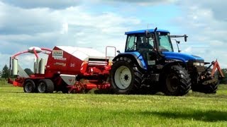 New Holland TM55 met Welger Double Action 220 [upl. by Nosidam682]