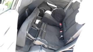 4thgen Honda CRVs easyfolding rear seat [upl. by Ymaral]