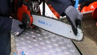 Korrekte Kettenspannung Kettensäge durch Husqvarna Kettenschnellspanner [upl. by Chuu166]