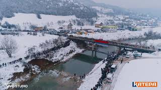 Plivanje za Casni Bogojavljenski krst Istocno Sarajevo [upl. by Oirobil908]