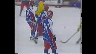 BANDY VMFINAL 2001 SVERIGERYSSLAND [upl. by Aloivaf]