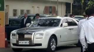 Vijay Mallya getting into his Rolls [upl. by Suki]