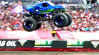 Tough Monster jam world [upl. by Nuahc]