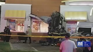 Car crashed into McDonalds in Springfield [upl. by Murdock466]