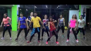 Kaala Chashma  Bollywood Dance Fitness  Chetan Agarwal [upl. by Elbertine420]