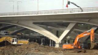 Croisement entre deux Rames du Tram sur le Pont Hassan II  طراموي الرباط و سلا [upl. by Jamesy]