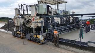 SP1200Wirtgen콘크리트포장 시공 SLIPFORM PAVERS [upl. by Grimona]