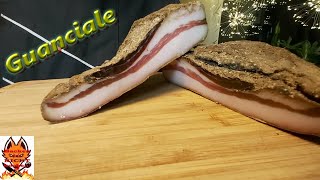 Guanciale  luftgetrockneter Speck aus der Schweinebacke [upl. by Parnas]