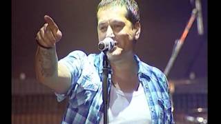 Aco Pejovic  Spavas li  Live  Koncert Zivota  Skenderija 19052011 [upl. by Anawat]