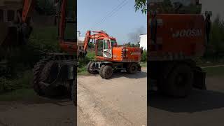 DOOSAN EXCAVATOR 130 excavator [upl. by Zimmermann682]