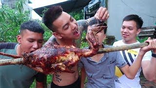 Hữu Bộ  Gà Tây Khổng Lồ Nướng Siêu Cay  Grilled Giant Chicken [upl. by Stryker]