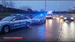 Polizia Stradale in azione in emergenza a Milano  Chiamata demergenza 24022024 [upl. by Ezalb306]