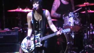 JOAN JETT  ROADRUNNER  JULY 2009 [upl. by Nyrmac]