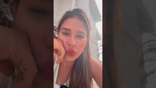 Simone Mendes curtindo um solzinho da tarde ðŸ¥° simonemendes cantora shortsviral sertanejo flip [upl. by Jennine]