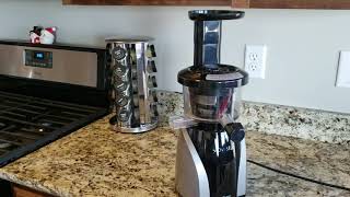 Tribest Slowstar Vertical Slow Juicer and Mincer Cold Press Masticating Extractor in Silver Black [upl. by Hesta]