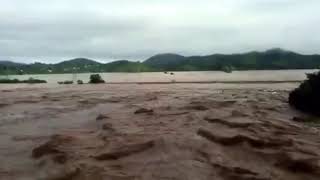 Eta se lleva histórico puente del ferrocarril en Pimienta Cortés [upl. by Enileqcaj511]