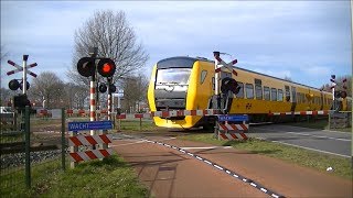 Spoorwegovergang Raalte  Dutch railroad crossing [upl. by Adigirb]