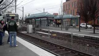 MAX Green Line Train Arriving at Gateway99th [upl. by Annaehr]