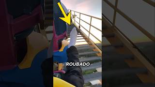 ELE TEVE O TENIS ROUBADO NA MONTANHA RUSSA [upl. by Shadow]