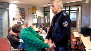 Politie op school part 1 [upl. by Hartfield]