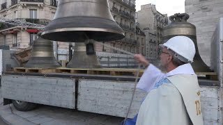 NotreDame retrouve huit cloches à trois mois de sa réouverture  AFP [upl. by Aan466]