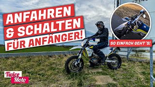 MOTORRAD ANFAHREN und SCHALTEN lernen in 15 Min Für ANFÄNGER So einfach gehts  TwiceMoto [upl. by Ailaht]