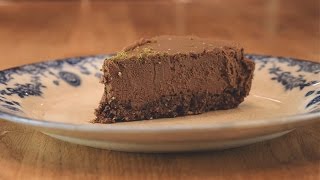 Chocolate amp Lime Cheesecake  Vegan  Paleo  Raw [upl. by Eanod133]