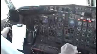 TWA B 727 LANDING AT STL COCKPIT VIEW [upl. by Ernesta]