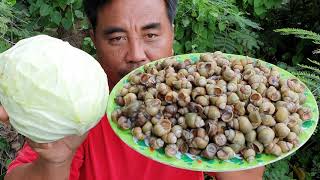 Yummy whelk with cabbage cook amp eat  eating delicious [upl. by Batory48]