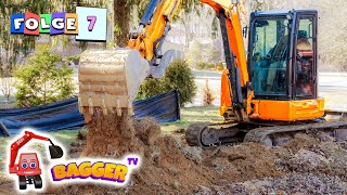 Bagger für Kinder Radlader Kipplaster in Aktion auf BaumaschinenMesse 🦺 BAUMA 2022  Bagger TV [upl. by Nonac]