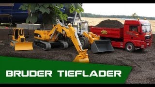 CAT Laderaupe Transport mit Bruder Tieflader Umbau Erdbau Seidl [upl. by Ytirahs]