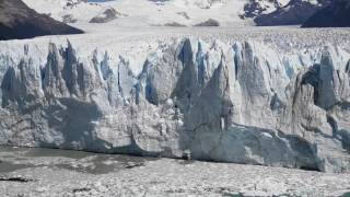 Impresionante desprendimiento del glaciar Perito Moreno [upl. by Ayital172]