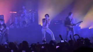 Maneskin  Le parole Lontane  live Pomona [upl. by Nawiat785]