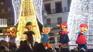 Mágicas Navidades 2023 Show de Los Guachis en la Plaza Mayor [upl. by Adnawot936]