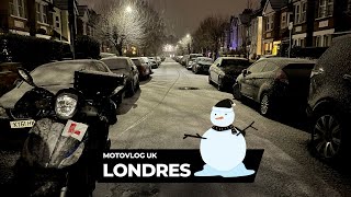 INVERNO NA INGLATERRA  Como é dirigir MOTO em LONDRES com Neve Será que é possível [upl. by Seena]