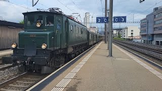 Historischer SBBZug mit Ae 47 und Leichtstahlwagen durchfährt Gümligen [upl. by Harras258]