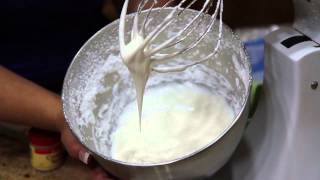 How To Make Royal Icing  Cake Decorating [upl. by Yl]