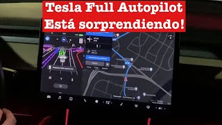 Tesla Autopilot Autónomo está sorprendiendo [upl. by Sldney59]