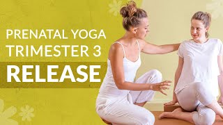 Prenatal Yoga Third Trimester  20 Min Stretch amp Strengthen [upl. by Thordis]