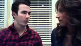 Full live chat with Kevin amp Danielle Jonas 3911 [upl. by Nelyag]