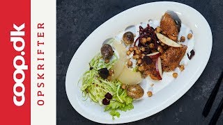 Frikadeller af kikærter med kålsalat og små kartofler  Claus Holm [upl. by Raines]