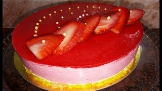 بافاروا بالفراولة لذيذة و بطريقة بسيطة Recette du gâteau Bavarois aux fraises [upl. by Bronson]