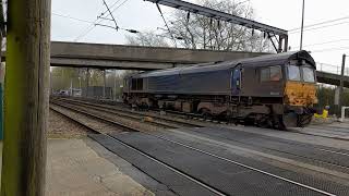 GBRf 66301 passes through cremorne lane crossing light locomotive on 2132024 [upl. by Federico948]