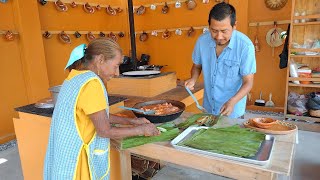 Tienen Que Probar Esta Rica CARNE DE PUERCO ENVUELTA EN HOJAS DE PLATANO La Mejor Comida [upl. by Asenav]