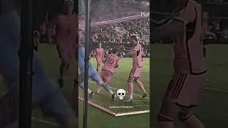 What a fight Messi vs Goalkeeper [upl. by Ahseekan]