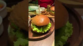 💢 Eating Pizza and Burger From Supreme Experienza  💥Kollam  Best in town 🤙 [upl. by Taddeo]