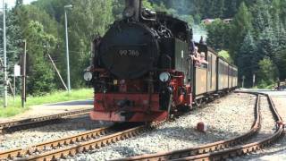 Züge der Fichtelbergbahn bei einer Kreuzung in Neudorf Erzgebirge [upl. by Gladdie]