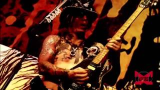 SixxAM  Life Is Beautiful Live  Crue Fest [upl. by Oznerol294]